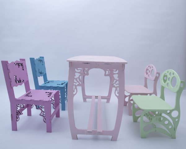 Children’s Furniture Which Can Made by Spider X1-Children’s table and chairs.