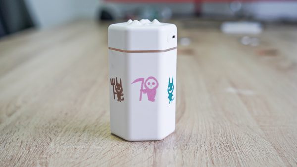 Tutorial on Creating Halloween Ghost Decorations with Colored Paper