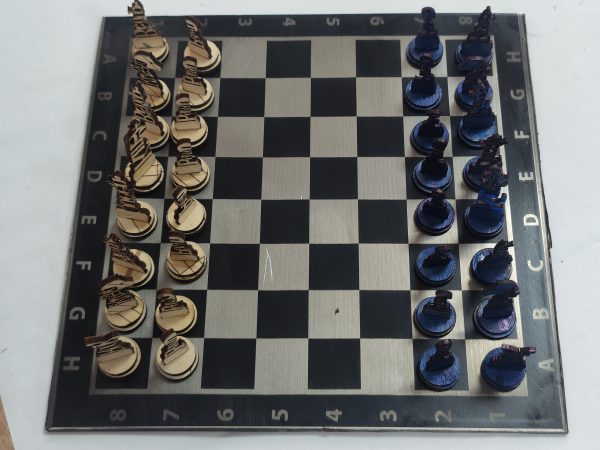 Crafting a Chessboard with Spider X1S: Aluminum Composite Board and Laser-Cut Pieces